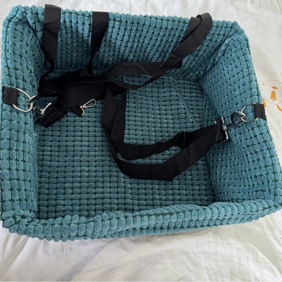 Petprsco Pet Car Seat for Small Dogs & Cats 20lbs - Picture 9 of 10